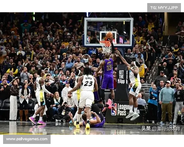 利物浦争议判罚引发热议 湖人强烈不满持续发酵 利物浦争议判罚引发热议 湖人强烈不满持续发酵