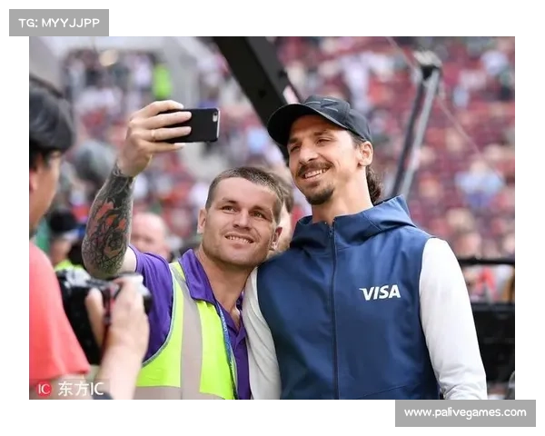 伊布新援闪亮登场首秀即破门展现超凡实力引爆球迷热情 伊布新援闪亮登场首秀即破门展现超凡实力引爆球迷热情